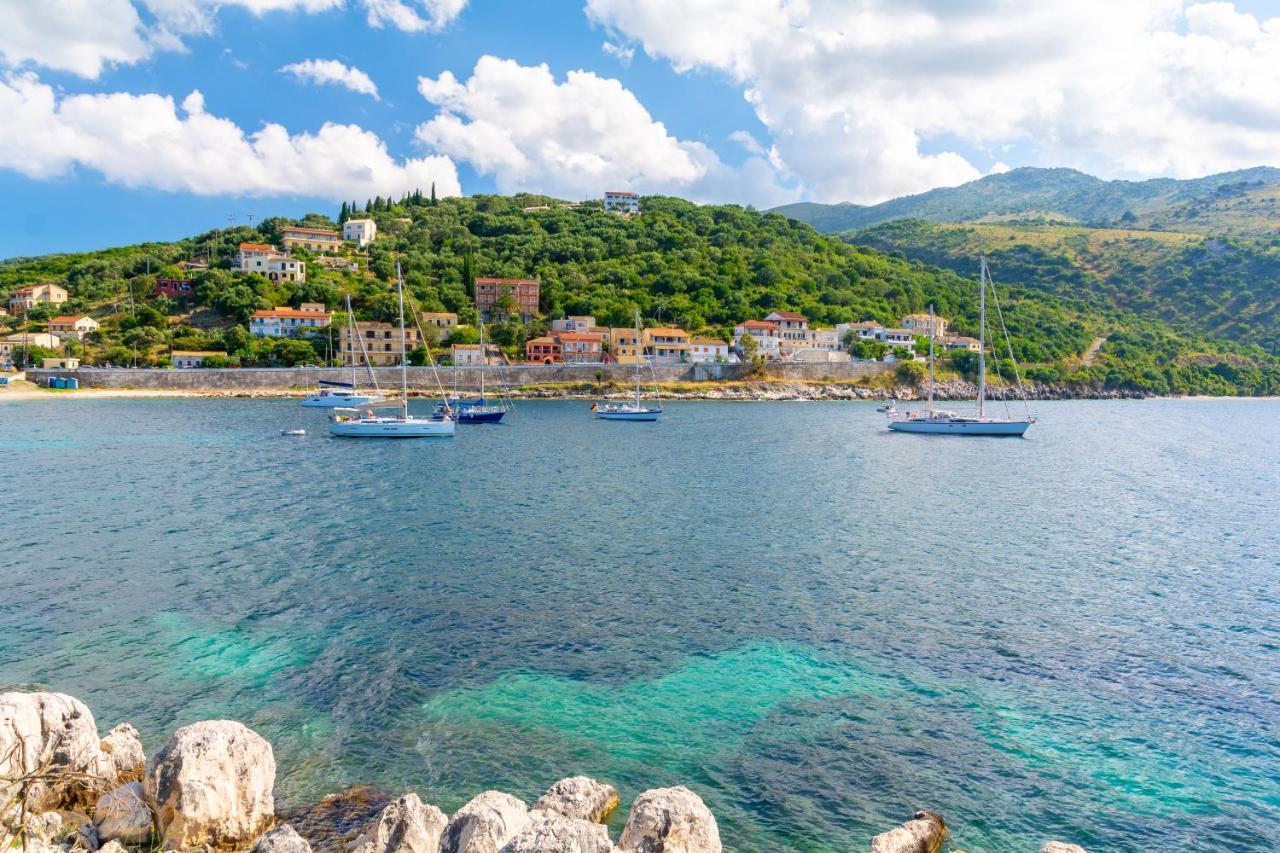 Sunflower Apartments & Studios Kassiopi Exteriör bild