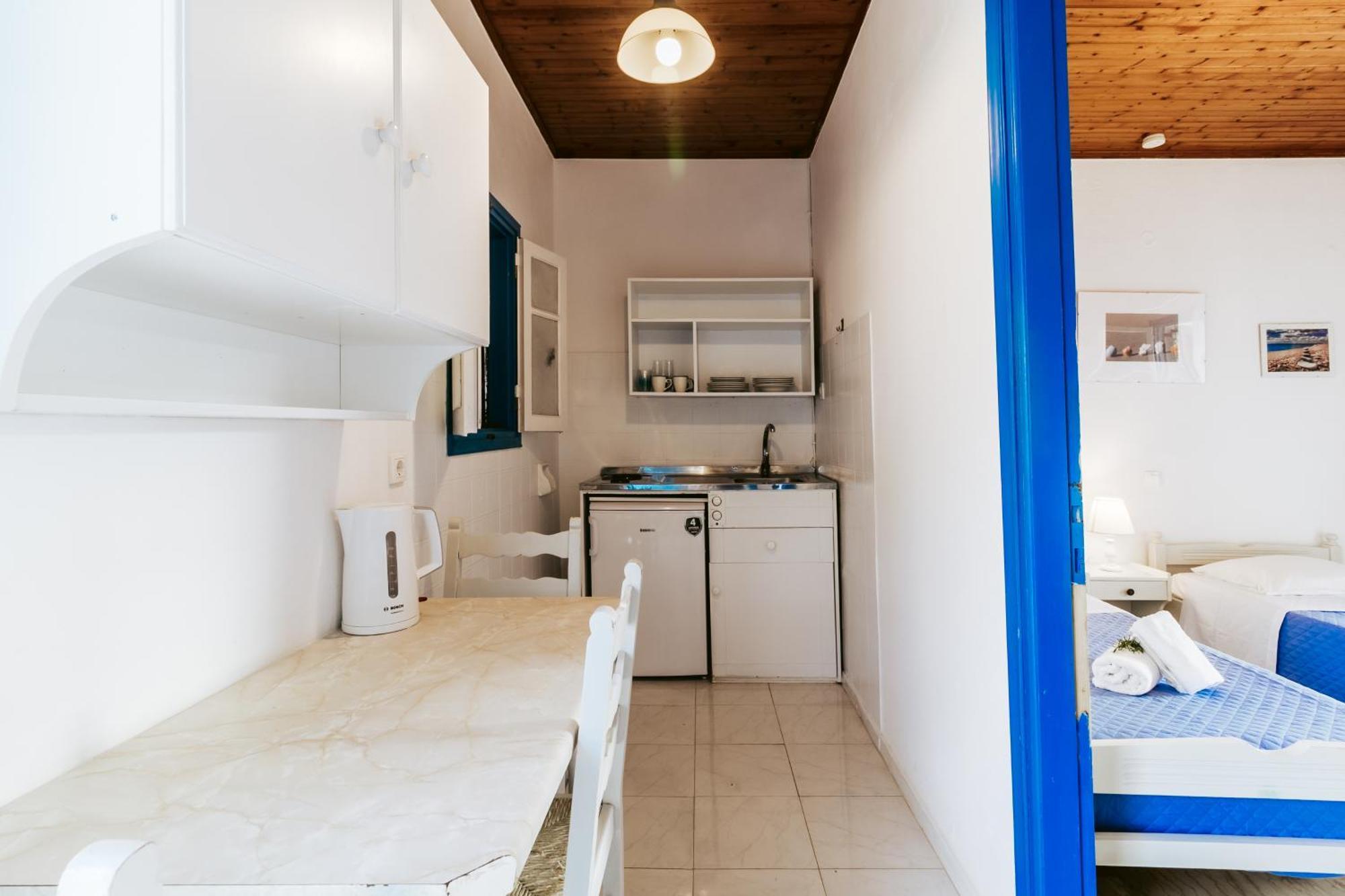 Sunflower Apartments & Studios Kassiopi Exteriör bild